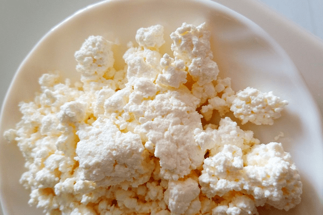 Low-fat cottage cheese on the pancreatitis menu